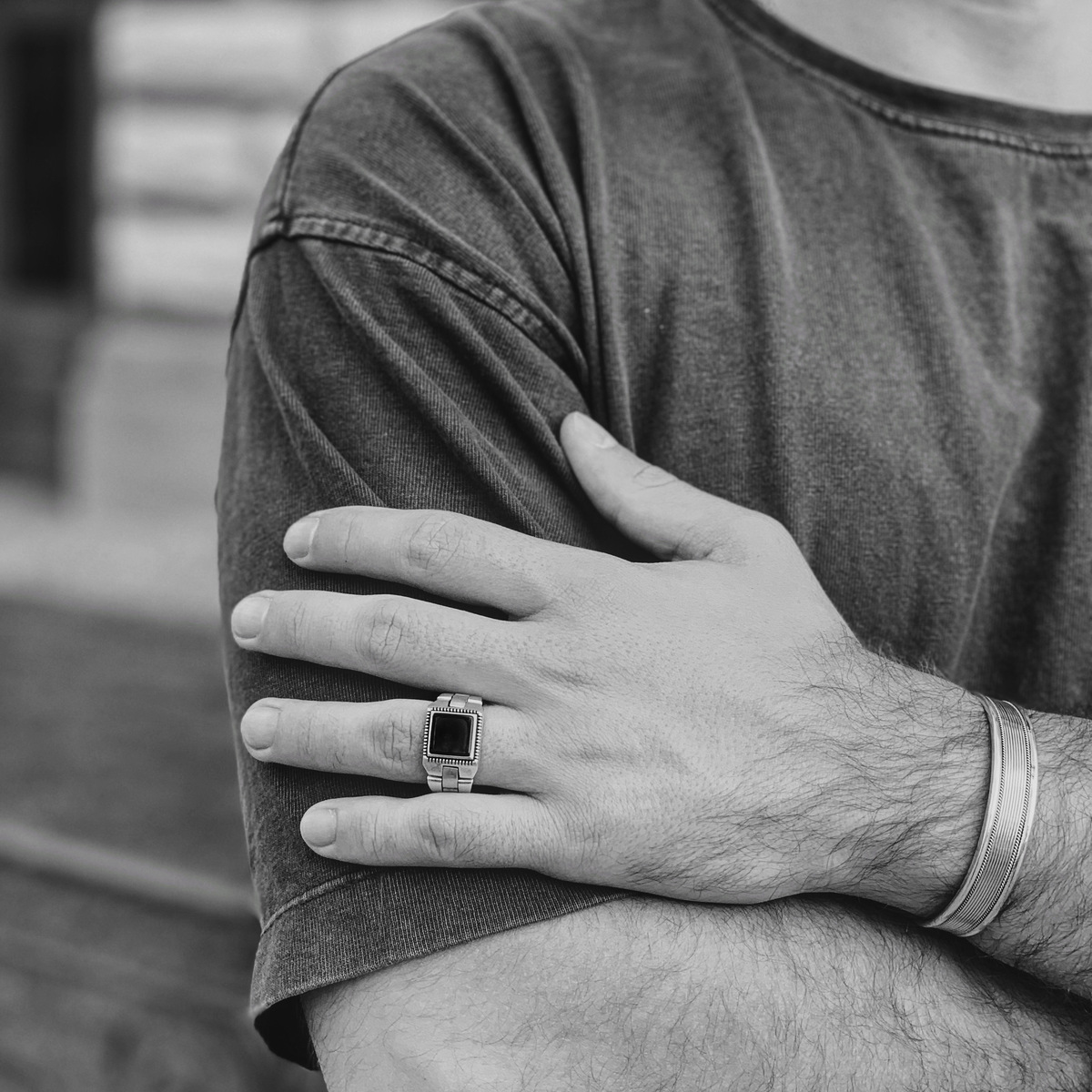 Кольцо с квадратным ониксом OYSTER unisex Кольца oyster strap N.3